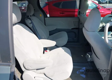 2012 Toyota Sienna Le V6 8 Passenger из США, поврежденный, VIN 5TDKK3DC0CS201441